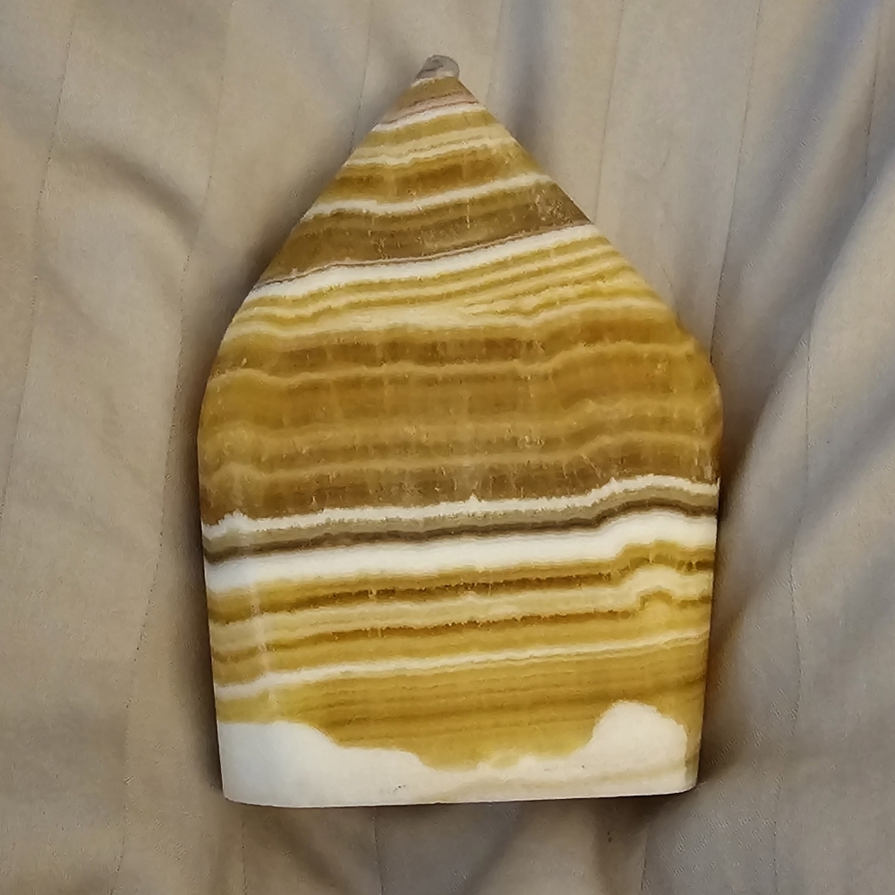 252 grams! Orange "Creamsicle" Calcite, New! Pics w & wo flash.